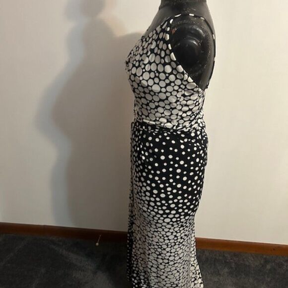 Va Va Voom Black/White Maxi Halter dress, size S - Picture 2 of 6